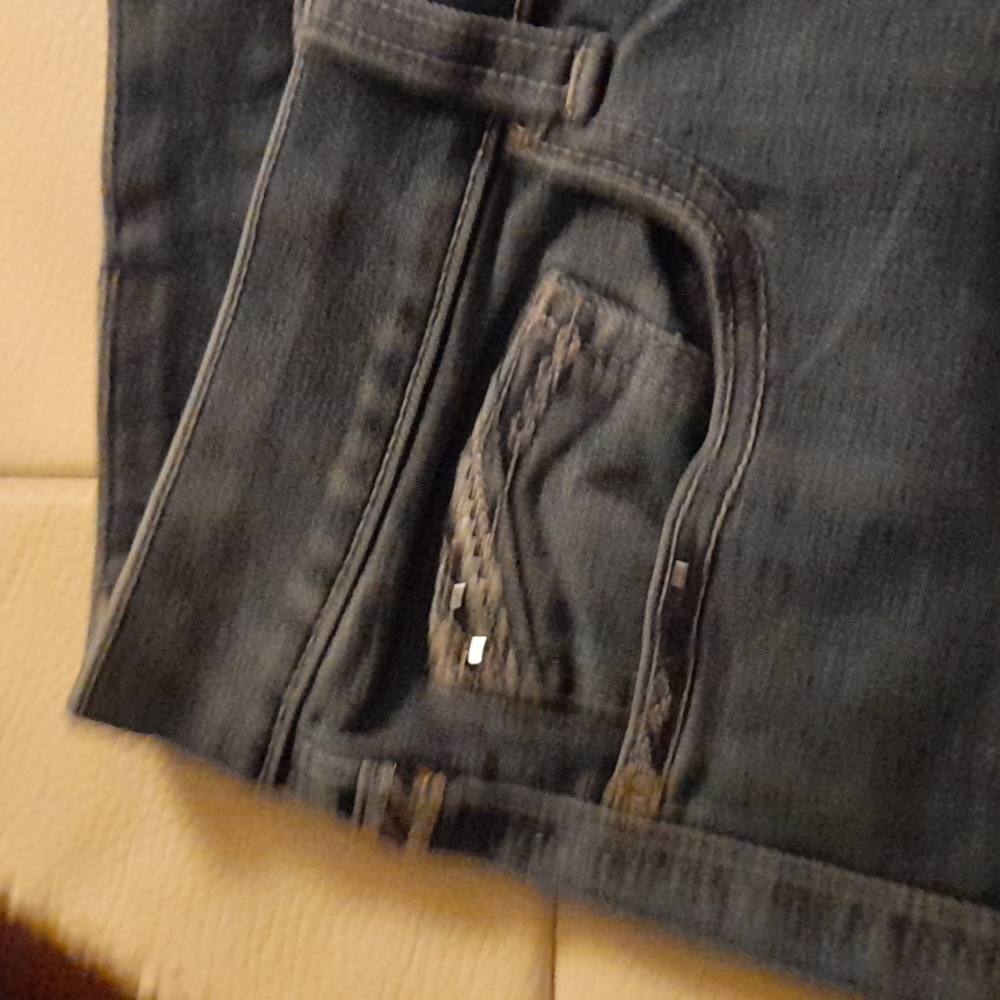 Jeans - Picture 3 of 4